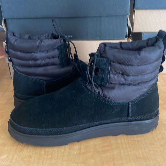 Ugg Men’s Classic Mini Lace Up Weather Suede Boot. - Picture 3 of 7